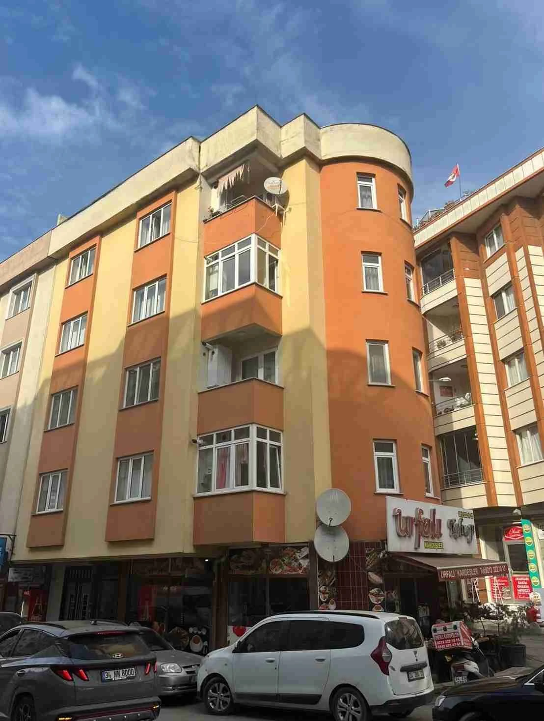 Zümrüt 1 Apartmanı